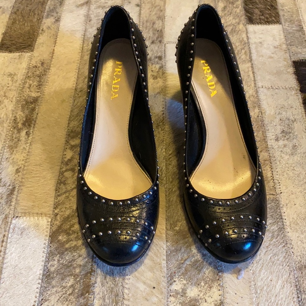 Prada Black Leather Heels 38 7.5